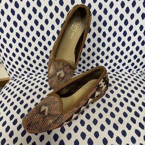 Artemis Kilim Smoking Shoes Size 5.5